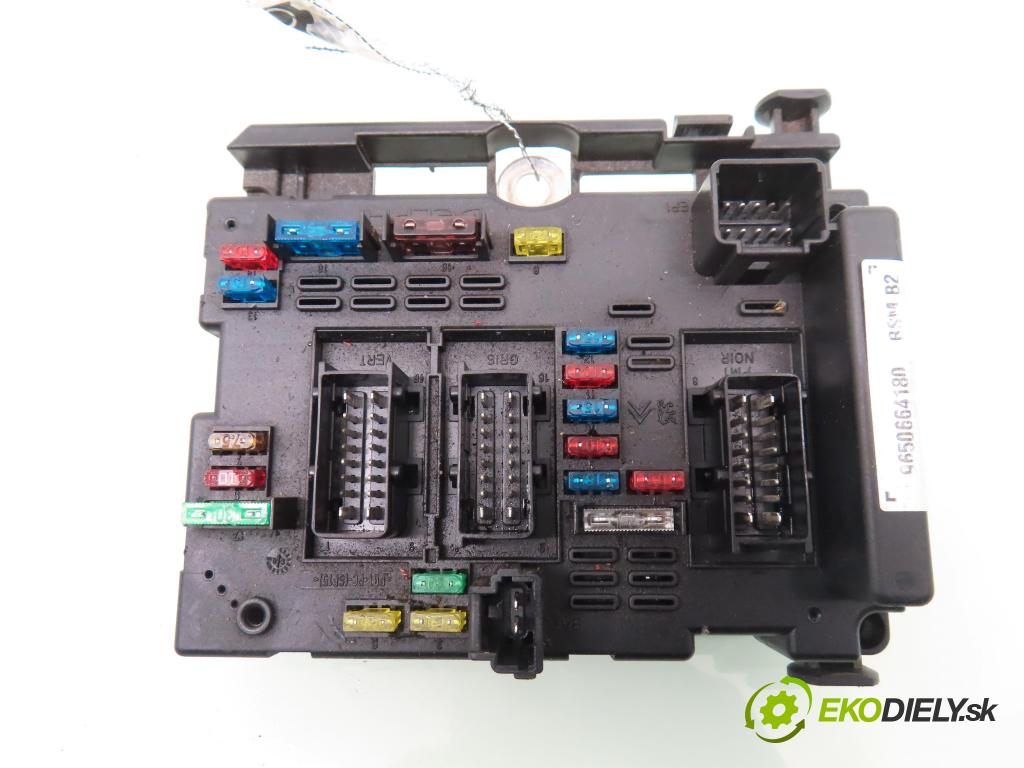 PEUGEOT 307 (3A/C) HB 2003 55,00 1.4 - KFW (TU3JP) 1360,00 MODUL BSM 9650664180