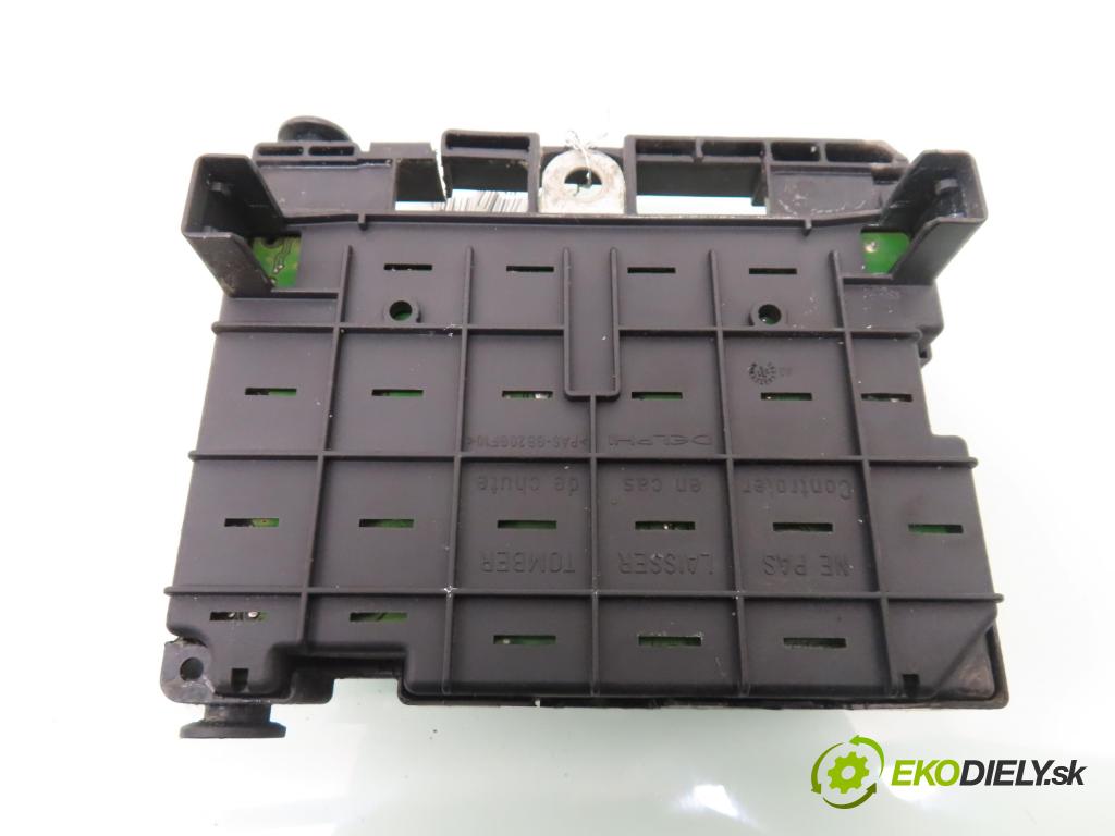 PEUGEOT 307 (3A/C) HB 2002 79,00 2.0 HDi 110 - RHS 1997,00 MODUL BSM 9646405280