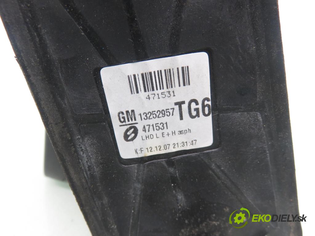 OPEL ZAFIRA B (A05) MINIVAN 2007 88,00 1.9 CDTI 8V 120 - Z 19 DT 1910,00 Spätné zrkadlo LE 13252957