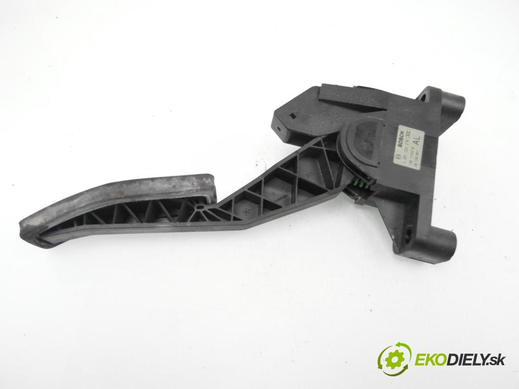 OPEL ASTRA G liftback (T98) HB 2001 74,00 2.0 DTI 16V - X 20 DTH 1995,00 Potenciometer plynu 0281002278 ; 0281002278 ; 09128851 (Potenciometer plynového pedálu)