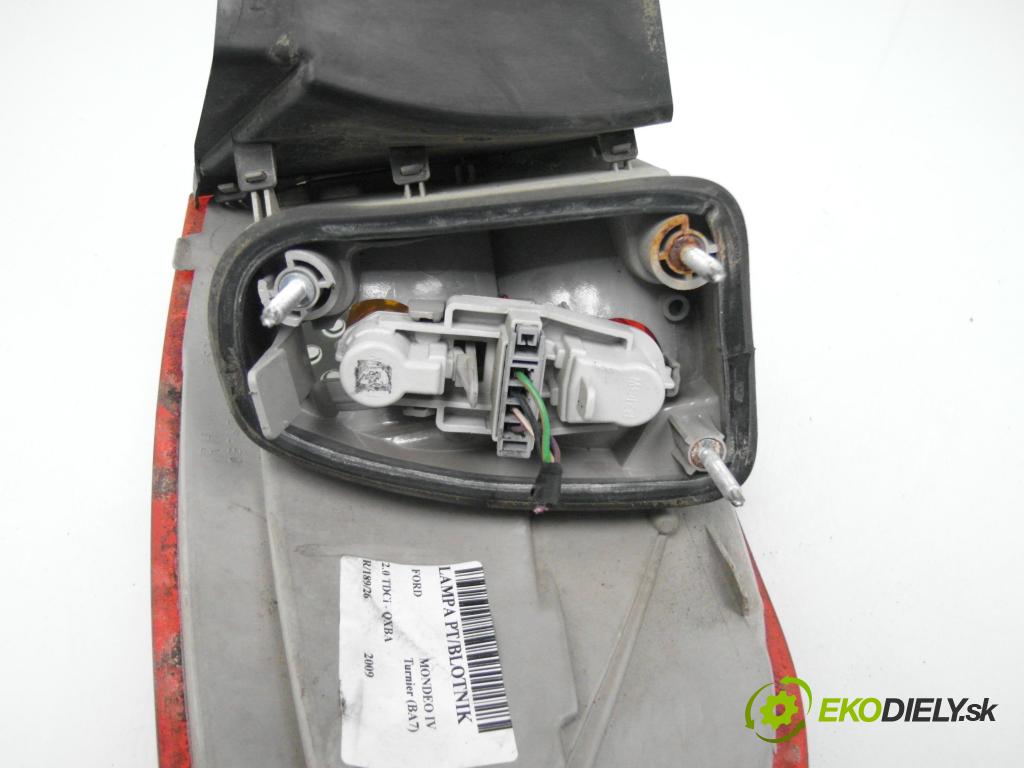 FORD MONDEO IV Turnier (BA7) KOMBI 2009 103,00 2.0 TDCi - QXBA 1997,00 Svetlo pravé zadné 7S7113404B ; 0374D