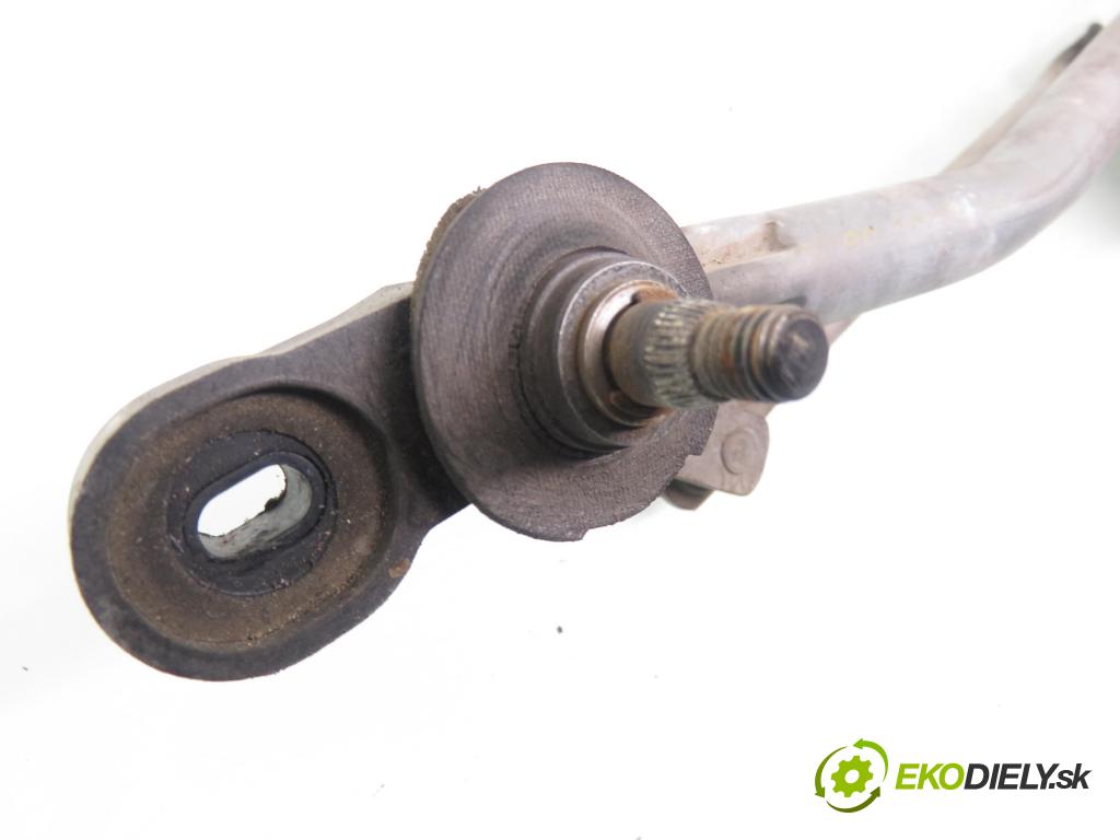 OPEL ASTRA G sedan (T98) SEDAN 2002 62,00 1.6 - Z 16 SE 1598,00 Mechanizmus stieračov predný 24450202 ; 404387 (Motorček stieračov predný)