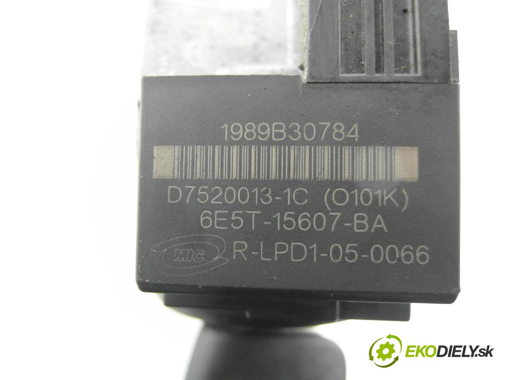 FORD MONDEO IV Turnier (BA7) KOMBI 2009 103,00 2.0 TDCi - QXBA 1997,00 spinačka 3M513F880AD ; D75200131C ; 6E5T15607BA (Spínacia skrinka)