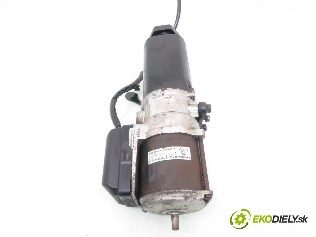 MERCEDES-BENZ KLASA A (W168) HB 2002 60,00 1.4 A 140 82 - M 166.940 1397,00 Pumpa servočerpadlo A4144660001 ; LH2110498