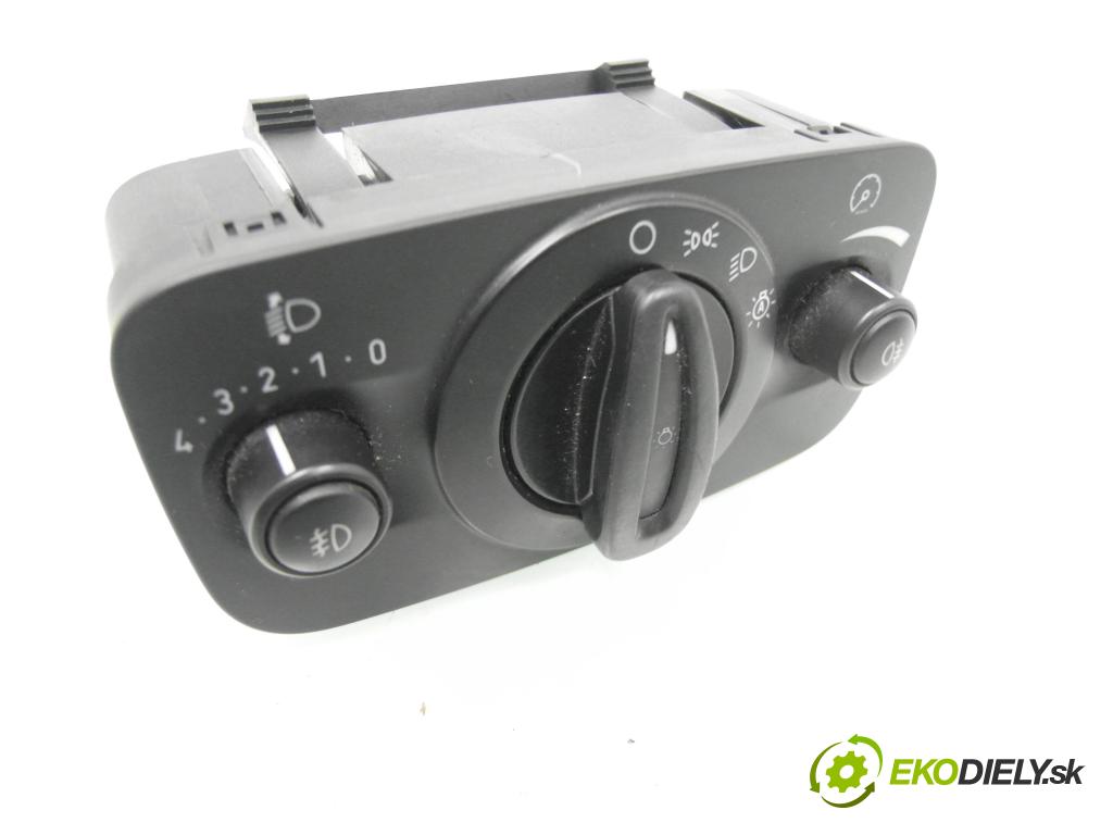 FORD MONDEO IV Turnier (BA7) KOMBI 2009 103,00 2.0 TDCi - QXBA 1997,00 prepínač svetlá 8G9T13A024CA