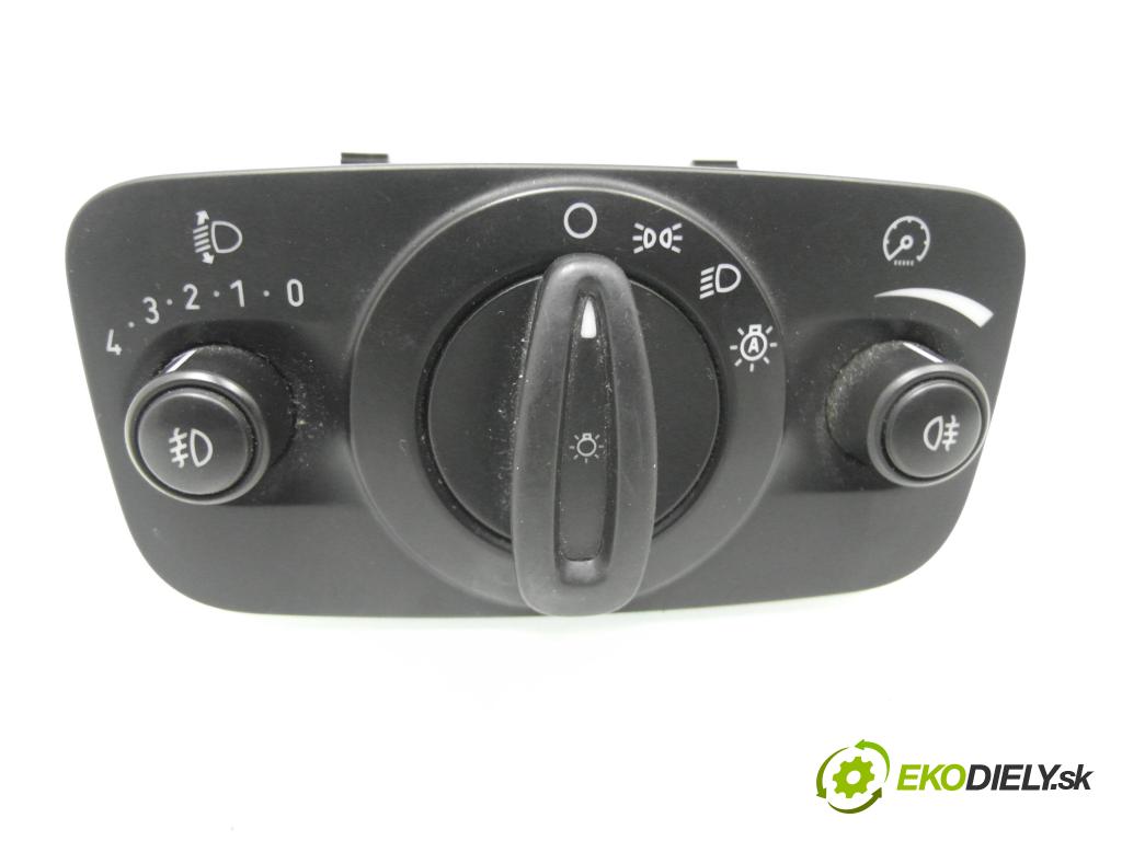 FORD MONDEO IV Turnier (BA7) KOMBI 2009 103,00 2.0 TDCi - QXBA 1997,00 prepínač svetlá 8G9T13A024CA