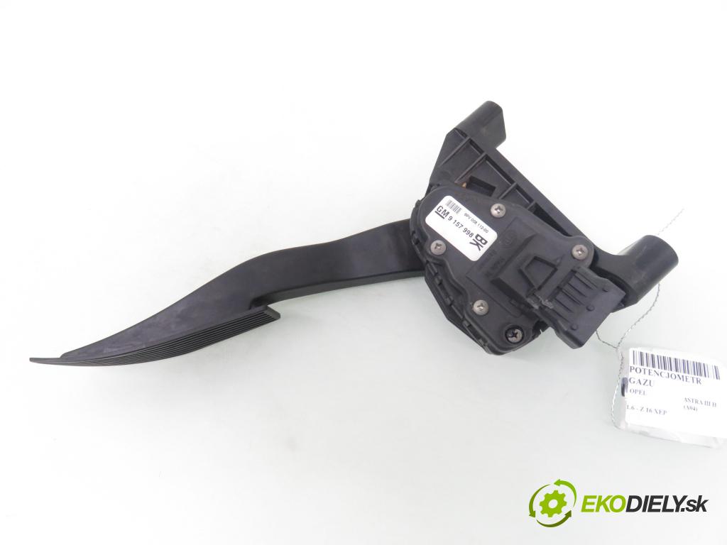 OPEL ASTRA H (A04) HB 2004 77,00 1.6 - Z 16 XEP 1598,00 Potenciometer plynu 9157998BK (Potenciometer plynového pedálu)