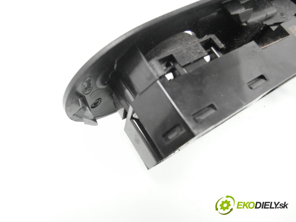 FORD MONDEO IV Turnier (BA7) KOMBI 2009 103,00 2.0 TDCi - QXBA 1997,00 Panel ovládania okien 7S7T14A132BC