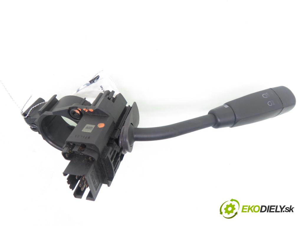 MERCEDES-BENZ KLASA A (W168) HB 2002 60,00 1.4 A 140 82 - M 166.940 1397,00 / páčka ľavá strana 1685450110 ; HLS202753