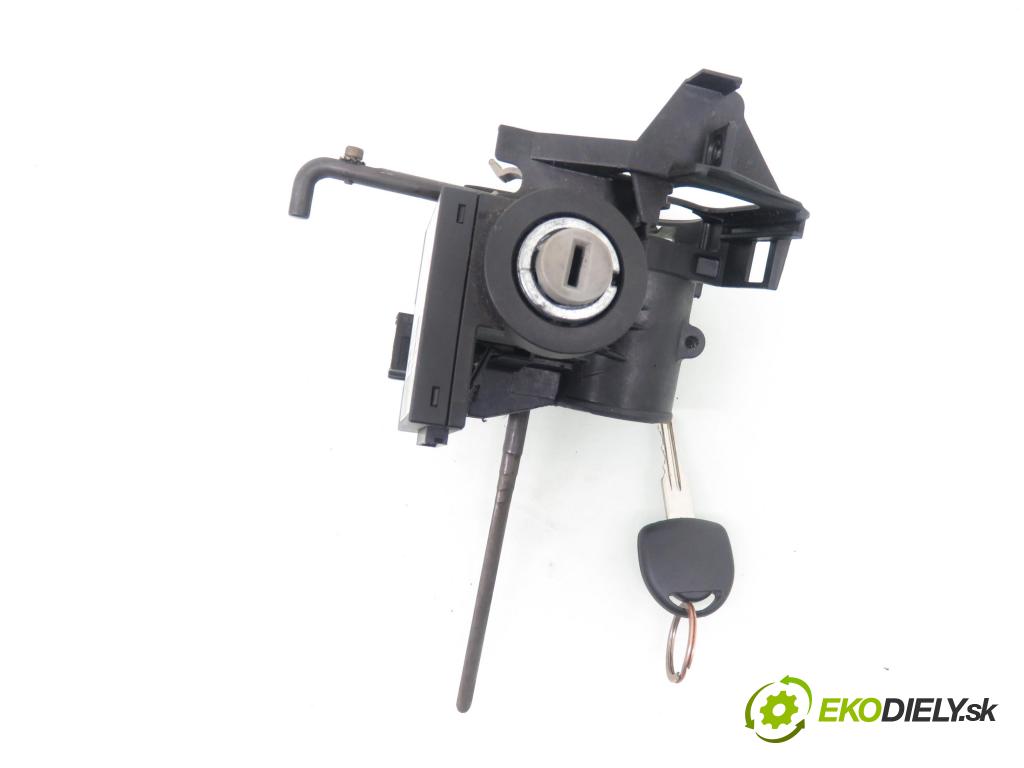 OPEL ZAFIRA A Nadwozie Wielkopojemne (MPV) (T98)  MINIVAN 2000 85,00 1.8 16V 116 - X 18 XE1 1796,00 spinačka / imobilizéra IMMO / Riadiaca jednotka 90582539 ; 90589313 ; 24418927