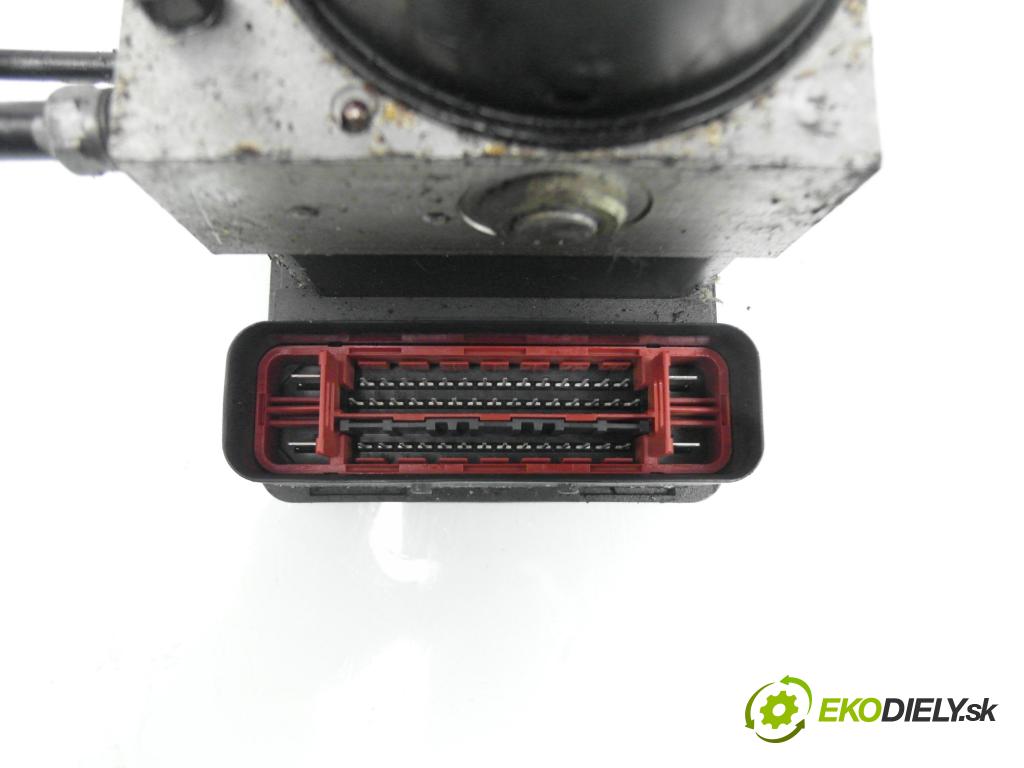 FORD FOCUS C-MAX (DM2) MINIVAN 2005 90,00 1.8 - QQDC 1798,00 Pumpa ABS 00001395E0 ; 10096001113 ; 3M512C405EA (Pumpa ABS)