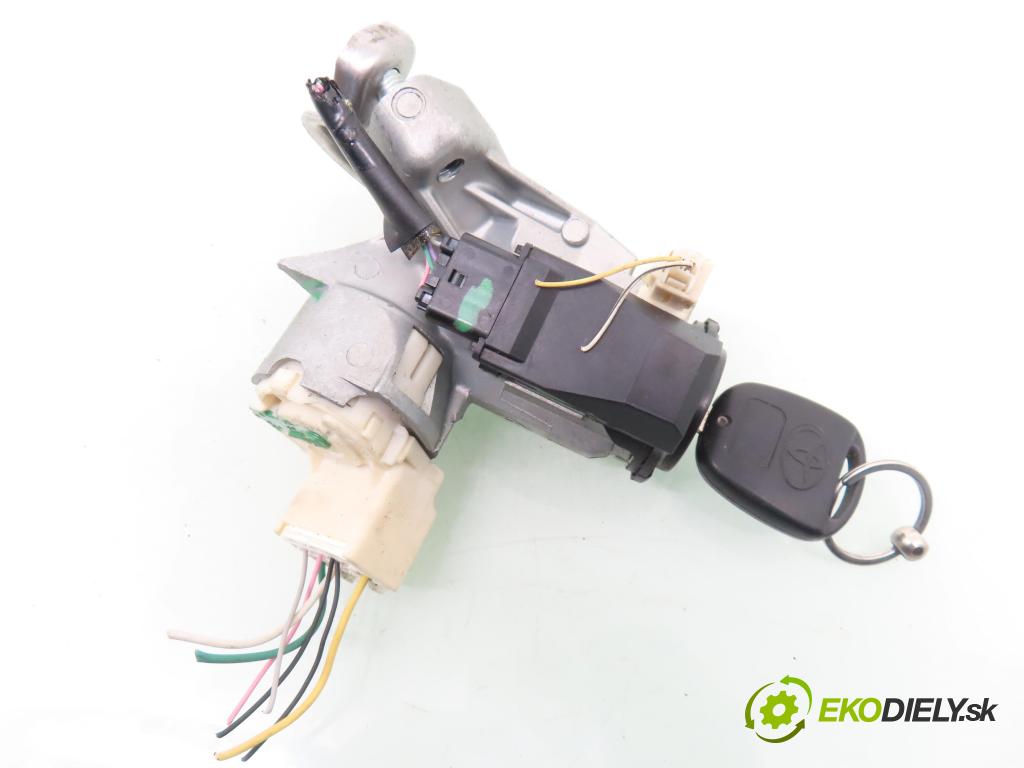 TOYOTA YARIS (_P9_) HB 2007 51,00 1.0 VVT-i (KSP90_) - 1KR-FE 998,00 spinačka N0502241 (Spínacia skrinka)