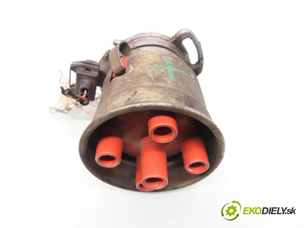 VW POLO (6N1) HB 1996 44,00 1.4 60 1390,00 rozdělovač ZAPALOVÁNÍ 0237521061 ; 030905205AB