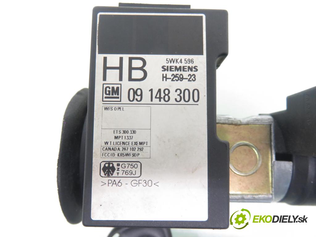 OPEL CORSA B (S93) HB 1999 40,00 1.0 i 12V 54 - X 10 XE 973,00 spinačka / imobilizéra IMMO / Riadiaca jednotka 0261204058 ; 90532609RY ; 09148300