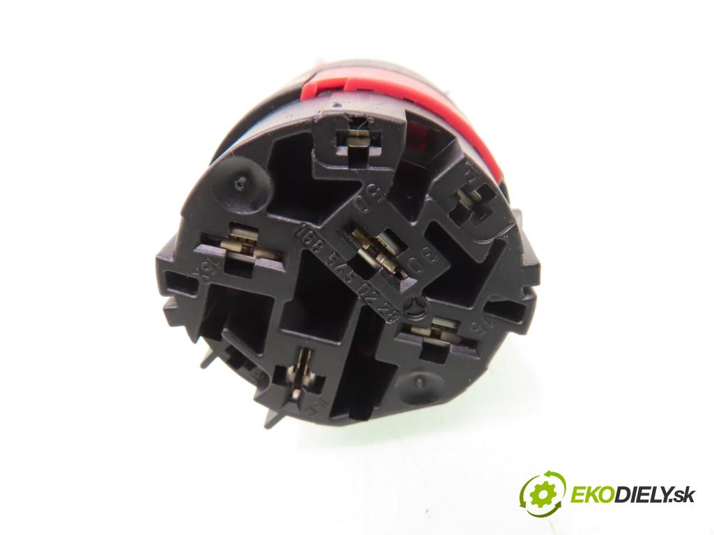 MERCEDES-BENZ KLASA A (W168) HB 2002 60,00 1.4 A 140 82 - M 166.940 1397,00 spinačka 1685450228 (Spínacia skrinka)