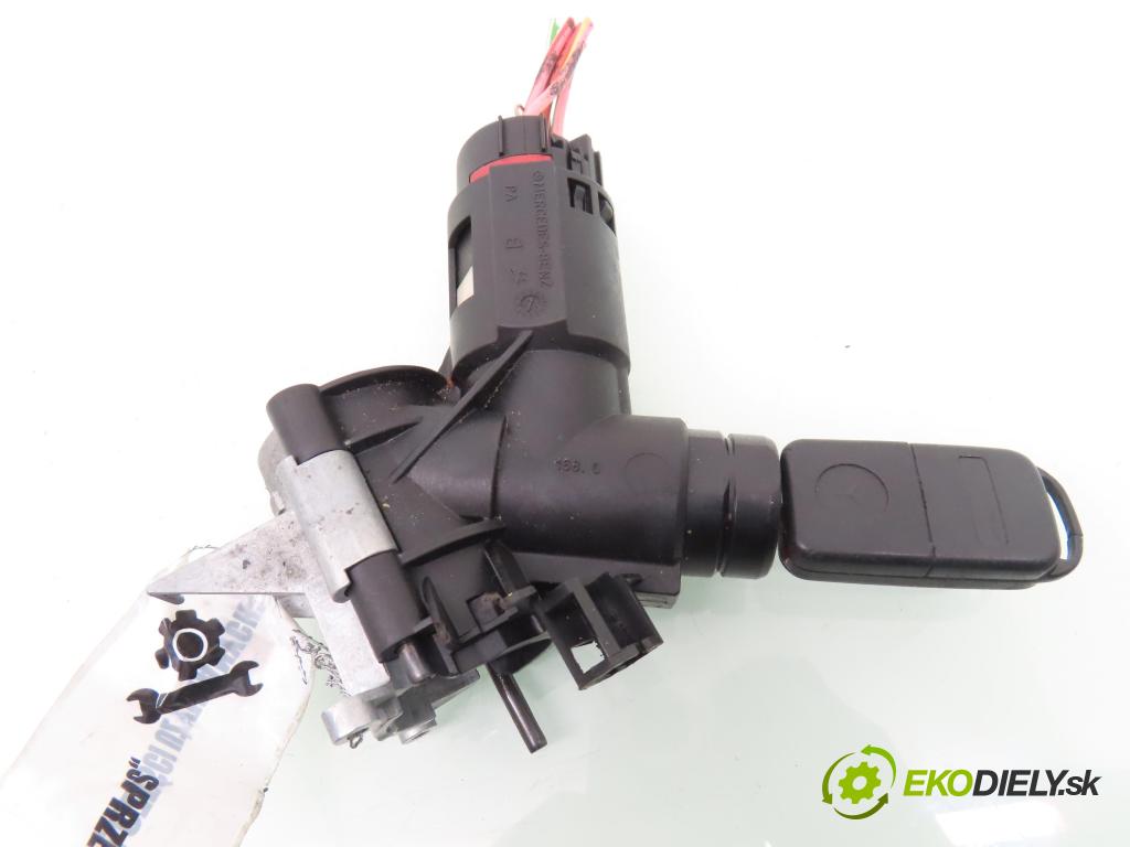 MERCEDES-BENZ KLASA A (W168) HB 2002 60,00 1.4 A 140 82 - M 166.940 1397,00 spínačka 1685450228 (Spínací skříňka)