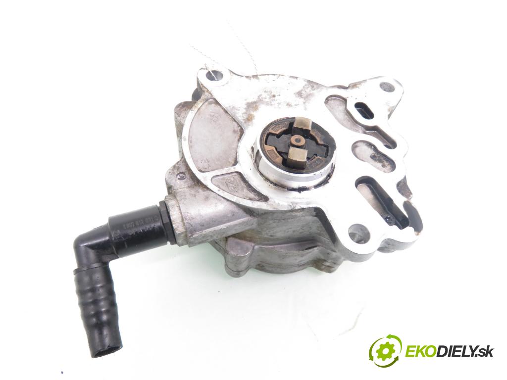 VW GOLF V (1K1) HB 2005 103,00 2.0 TDI 16V - BKD 1968,00 Pumpa vákuová 03G145209 ; 1K0612071D
