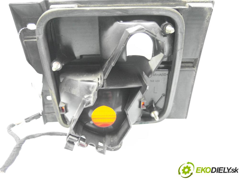 VW VENTO (1H2) SEDAN 1996 47,00 1.9 D 1896,00 Svetlo ľavé zadné kufor 140439 ; 1H5945259