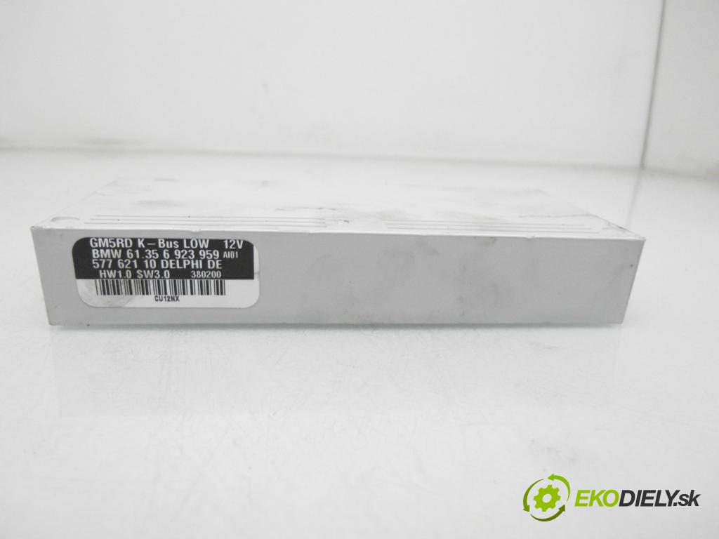 BMW 3 (E46) SEDAN 1999 100,00 320 d 136 - M47 D20 (204D1) 1951,00 MODUL komfortu 57762110 ; 61356923959