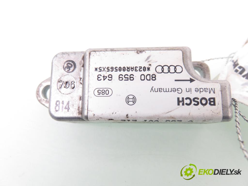 AUDI A4 (8D2, B5) SEDAN 1997 110,00 1.8 T 150 - AEB 1781,00 Snímač nárazu 8D0959643 ; 0285001212 (Snímač nárazu)