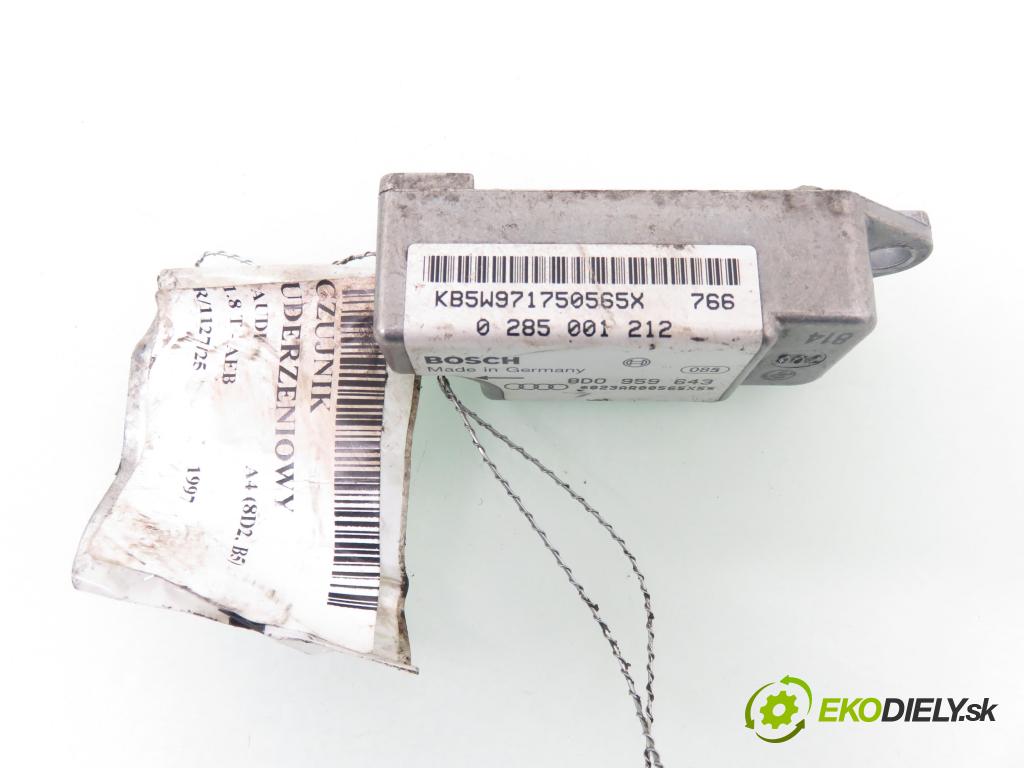 AUDI A4 (8D2, B5) SEDAN 1997 110,00 1.8 T 150 - AEB 1781,00 Snímač nárazu 8D0959643 ; 0285001212 (Snímač nárazu)