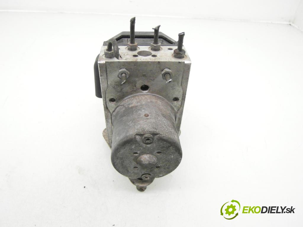 MERCEDES-BENZ VITO Skrzynia (638) VAN 2001 90,00 112 CDI 2.2 (638.094) - OM 611.980 2151,00 Pumpa ABS 0265900012 ; A0004461289HL (Pumpa ABS)