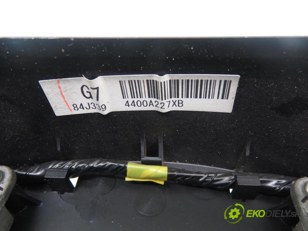 CITROEN C-CROSSER (EP_) SUV 2011 115,00 2.2 HDi 160 - 4HN (DW12MTED4) 2179,00 volant 4400A227XB ; 4400A460 (Volant)