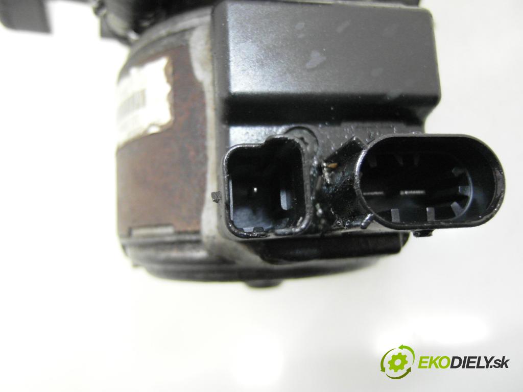 CITROEN C5 I Break (DE_) KOMBI 2003 85,00 1.8 16V (DE6FZB, DE6FZE) - 6FZ (EW7J4) 1749,00 Pumpa nápravy 963671388000 ; 9643373280