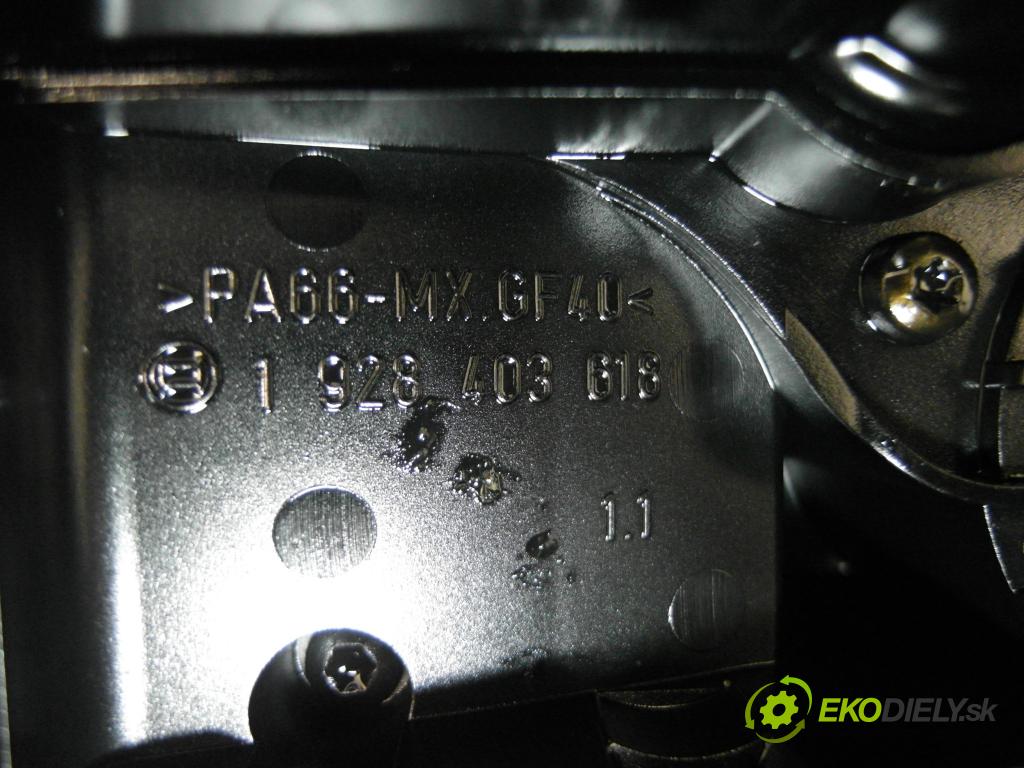 BMW 3 (E46) SEDAN 1999 100,00 320 d 136 - M47 D20 (204D1) 1951,00 Kryt Ventilov 0928400306 ; 1112222469930 ; 137122469970