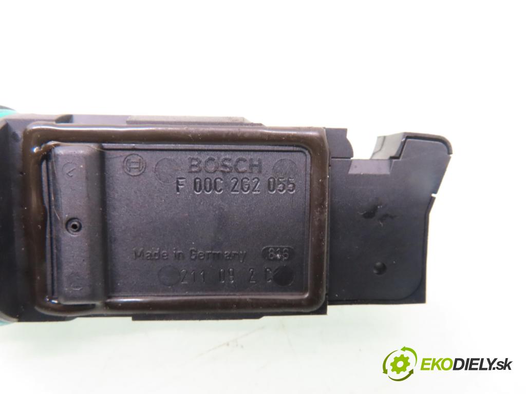 VW GOLF V (1K1) HB 2005 77,00 1.9 TDI PD 105 - BKC 1896,00 váha vzduchu vzduchu F00C2G2055