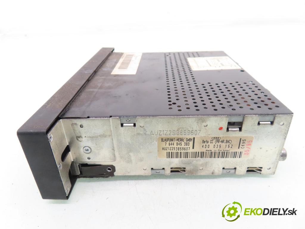 AUDI A4 (8D2, B5) SEDAN 1995 66,00 1.9 TDI - 1Z 1896,00 RADIO Modul 4D0035152