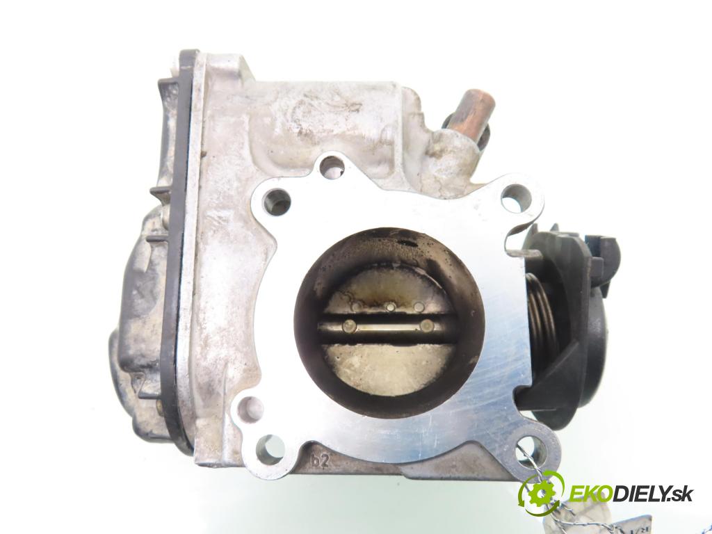 VW POLO CLASSIC (6V2) SEDAN 1998 55,00 75 1.6 - 1F 1595,00 Škrtiaca klapka 030133064D (Škrtiaca klapka)