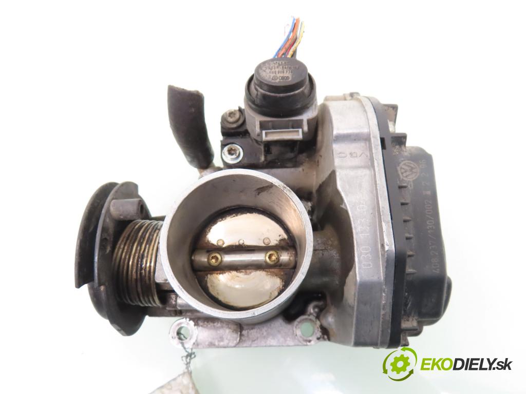 VW POLO CLASSIC (6V2) SEDAN 1998 55,00 75 1.6 - 1F 1595,00 Škrtiaca klapka 030133064D (Škrtiaca klapka)