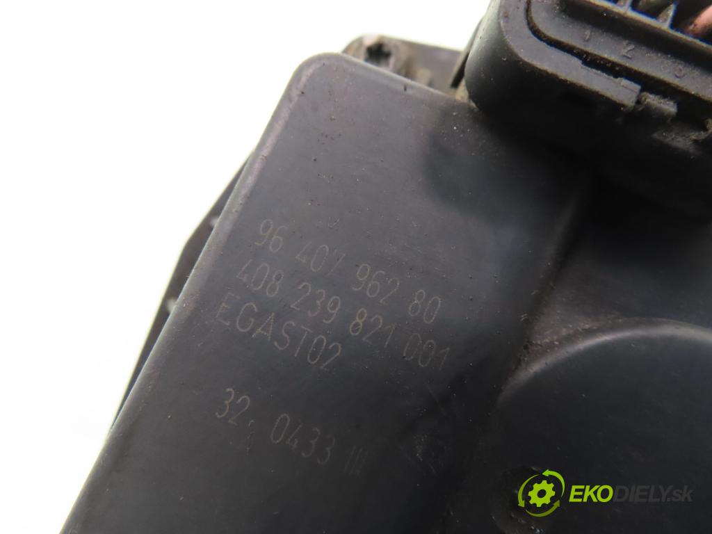 CITROEN C3 I (FC_) HB 2003 54,00 1.4 i - KFV (TU3JP) 1360,00 Škrtiaca klapka 9640796280 ; 408239821001 (Škrtiaca klapka)