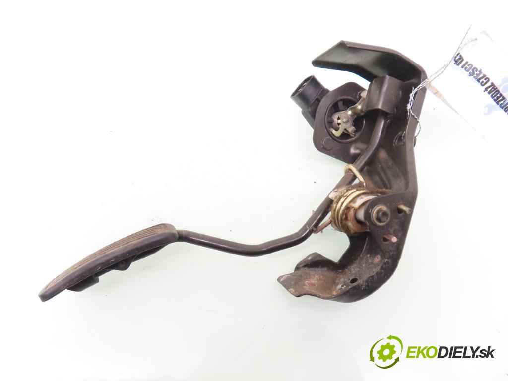 TOYOTA COROLLA Verso (_E12_) MINIVAN 2002 66,00 2.0 D-4D (CDE120_) - 1CD-FTV 1995,00 Potenciometer plynu 8928147010 ; 1983003010 (Potenciometer plynového pedálu)