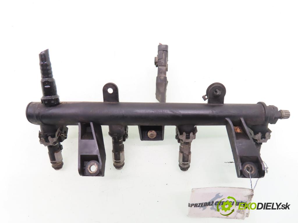 PEUGEOT 206 liftback (2A/C) HB 2001 440,00 1.1 i - HFX (TU1JP) 1124,00 lišta vstřikovací 9628982980D ; 9638128080 (Vstřikovací lišta)