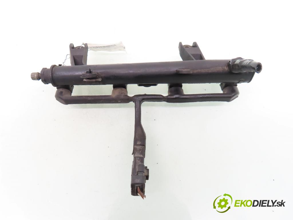 PEUGEOT 206 liftback (2A/C) HB 2001 440,00 1.1 i - HFX (TU1JP) 1124,00 lišta vstřikovací 9628982980D ; 9638128080 (Vstřikovací lišta)