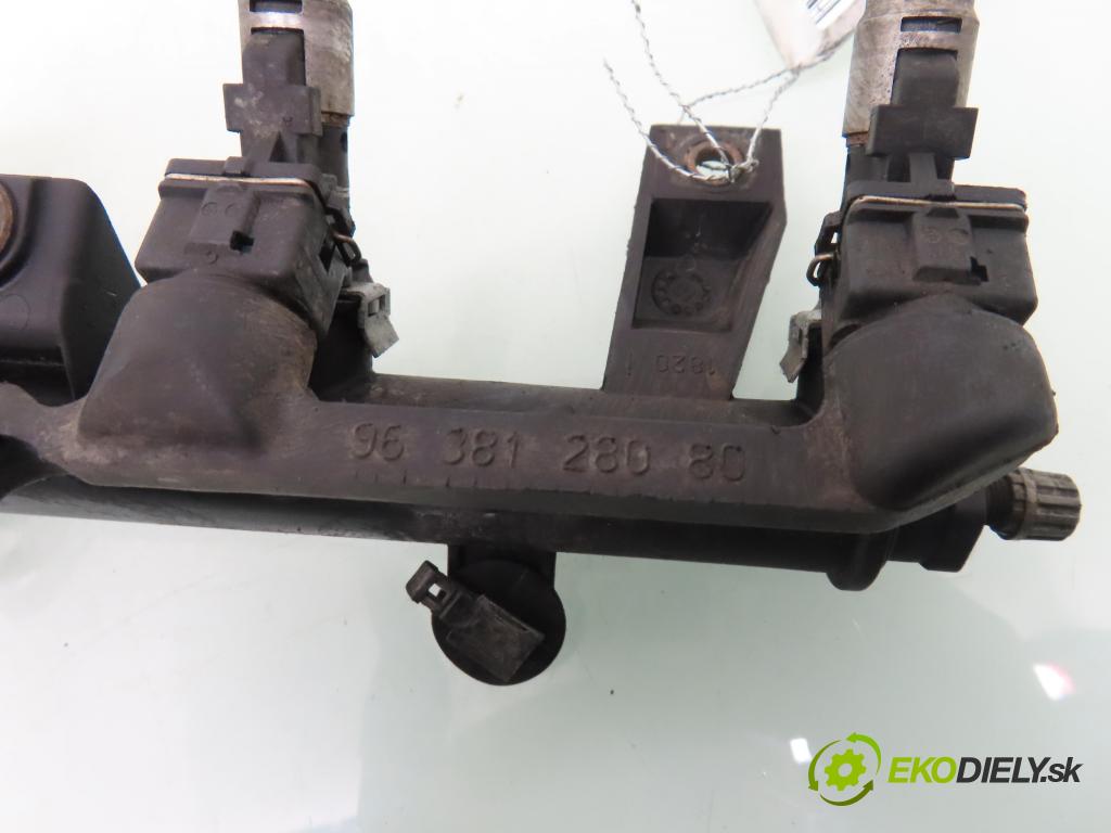 PEUGEOT 206 liftback (2A/C) HB 2001 440,00 1.1 i - HFX (TU1JP) 1124,00 lišta vstřikovací 9628982980D ; 9638128080 (Vstřikovací lišta)