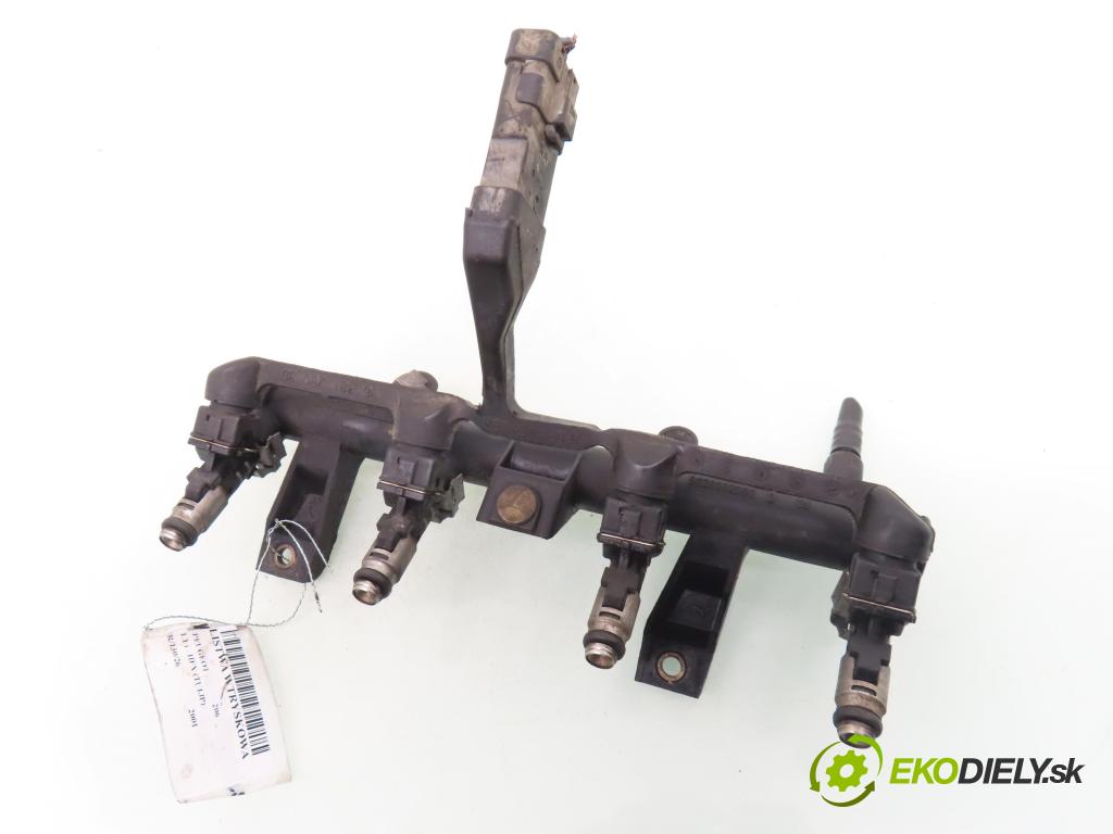 PEUGEOT 206 liftback (2A/C) HB 2001 440,00 1.1 i - HFX (TU1JP) 1124,00 lišta vstřikovací 9628982980D ; 9638128080 (Vstřikovací lišta)