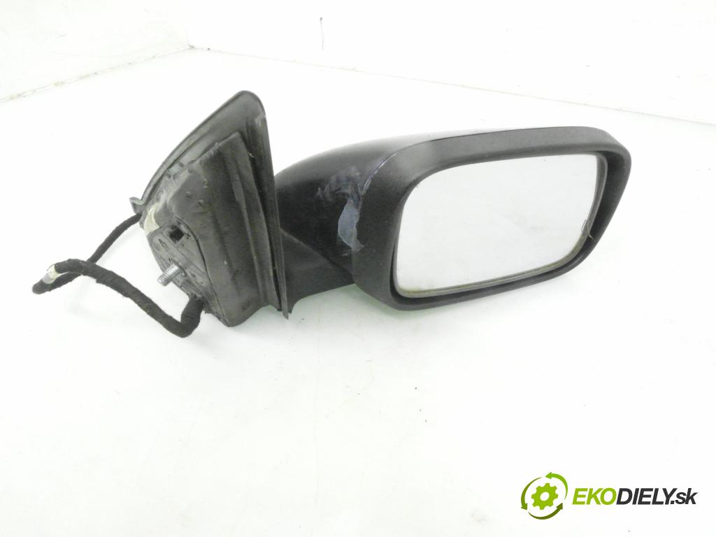VOLVO S40 II (MS) SEDAN 2004 100,00 2.0 D - D 4204 T 1997,00 zpětné zrcátko