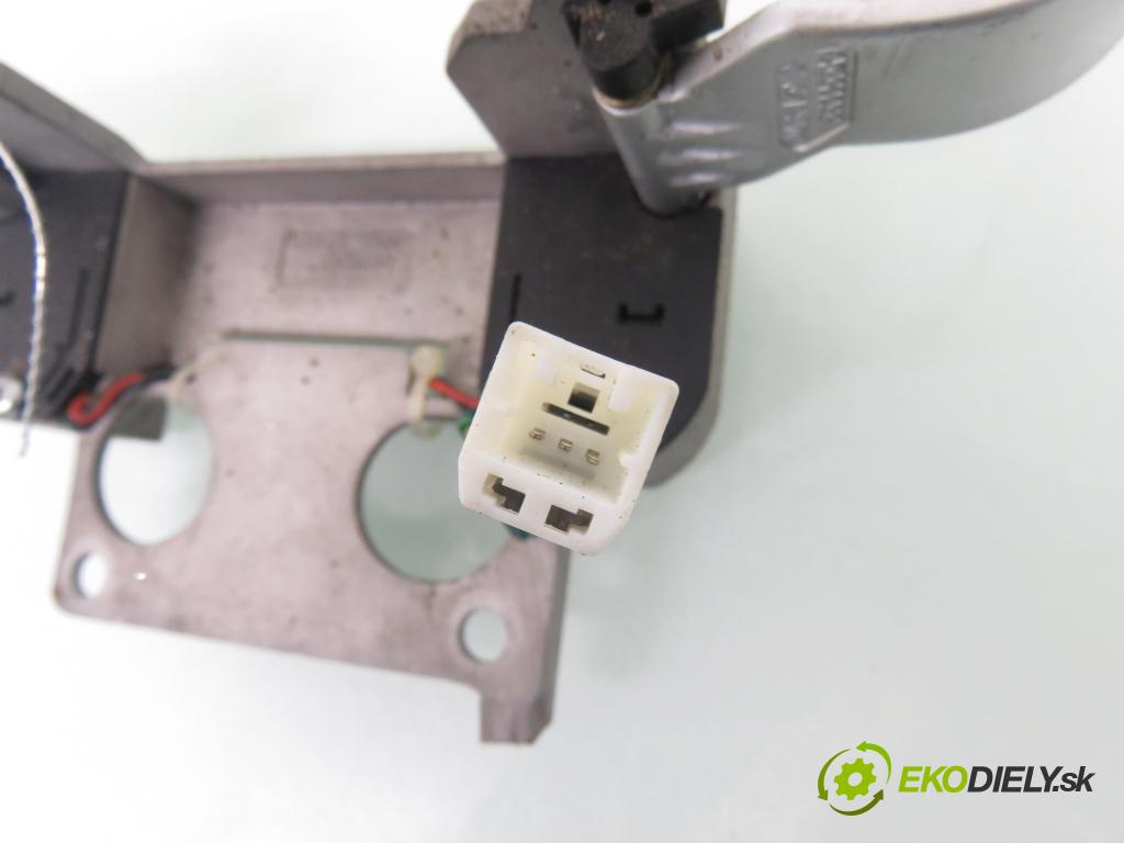 CITROEN C-CROSSER (EP_) OZUBENÁ KOLA kostka vložka PIN:: 1 X 3 pin