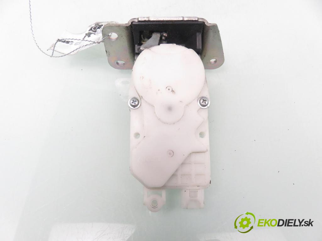 CITROEN C-CROSSER (EP_) SUV 2011 115,00 2.2 HDi 160 - 4HN (DW12MTED4) 2179,00 zámok dverí kufor EL.
