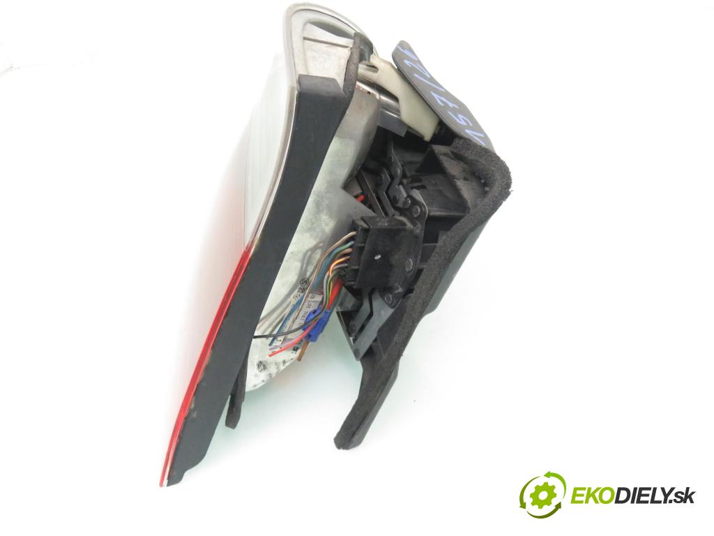 BMW 3 (E46) SEDAN 1999 100,00 320 d 136 - M47 D20 (204D1) 1951,00 Svetlo ľavé zadné 230021L ; 8383321