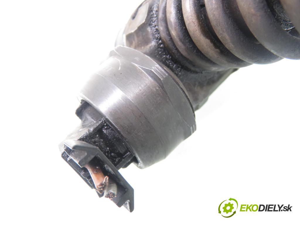 VW PASSAT B5 Variant (3B5) KOMBI 1999 85,00 1.9 TDI - ATJ 1896,00 vstříkovač 038130073T ; 0414720035 (Vstřikovač paliva)