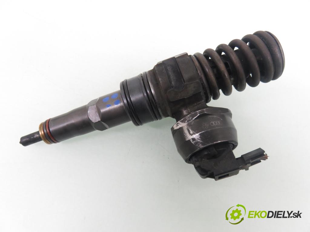 VW PASSAT B5 Variant (3B5) KOMBI 1999 85,00 1.9 TDI - ATJ 1896,00 Vstrekovač 038130073T ; 0414720035 (Vstrekovač paliva)