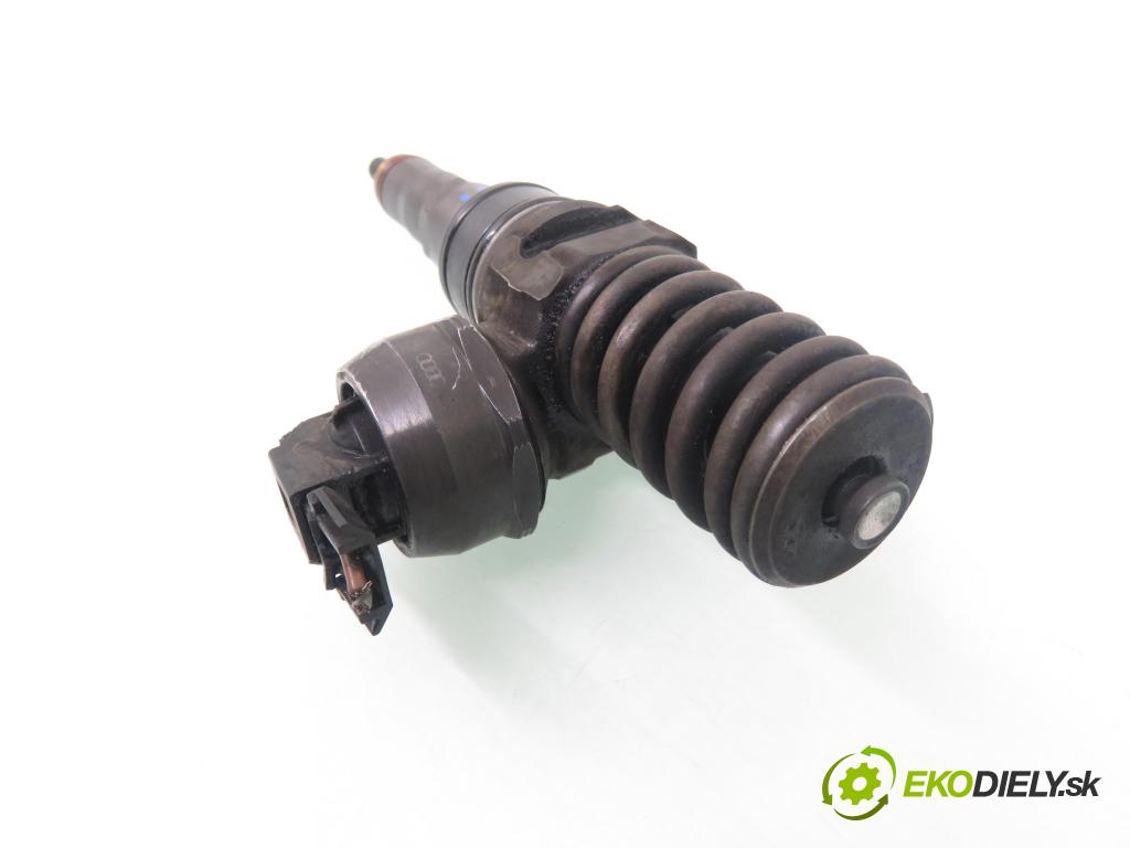 VW PASSAT B5 Variant (3B5) KOMBI 1999 85,00 1.9 TDI - ATJ 1896,00 Vstrekovač 038130073T ; 0414720035 (Vstrekovač paliva)