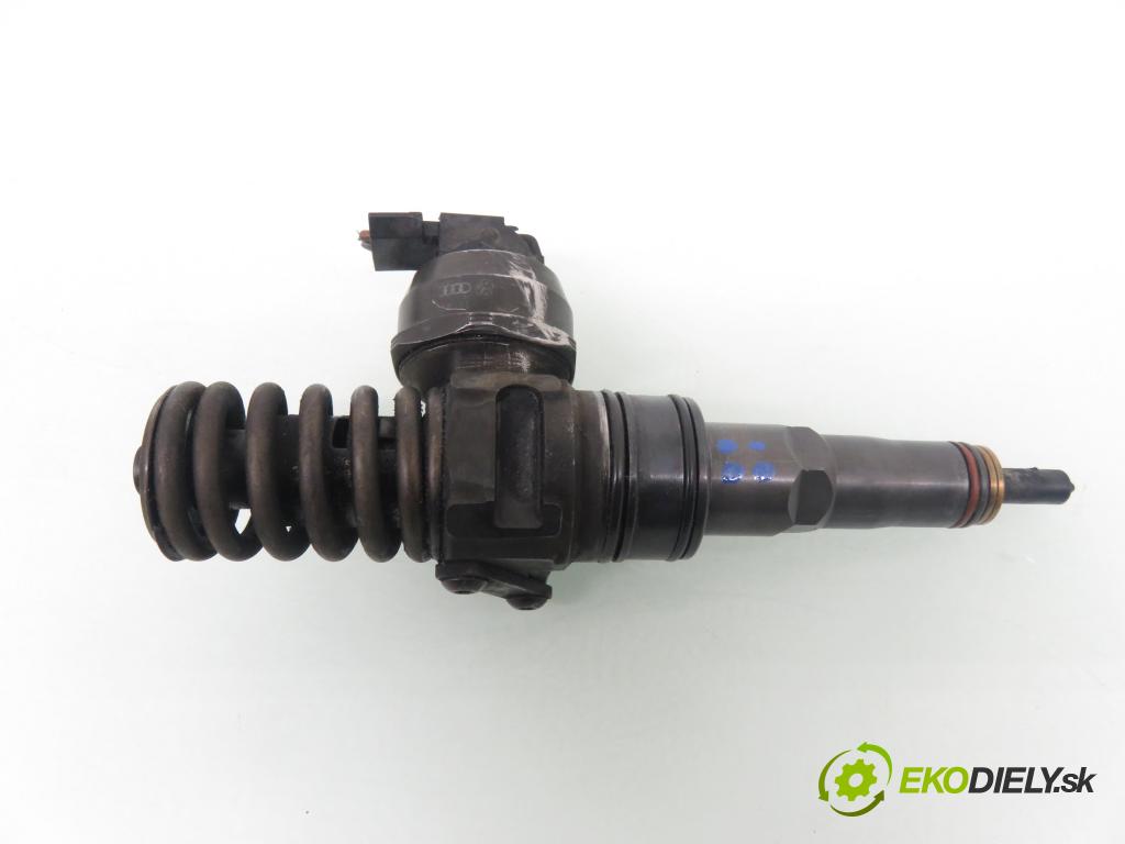 VW PASSAT B5 Variant (3B5) KOMBI 1999 85,00 1.9 TDI - ATJ 1896,00 Vstrekovač 038130073T ; 0414720035 (Vstrekovač paliva)