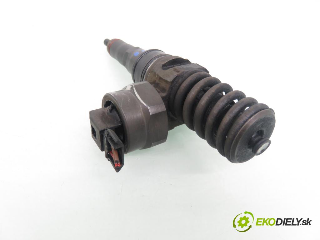 VW PASSAT B5 Variant (3B5) KOMBI 1999 85,00 1.9 TDI - ATJ 1896,00 Vstrekovač 038130073T ; 0414720035 (Vstrekovač paliva)