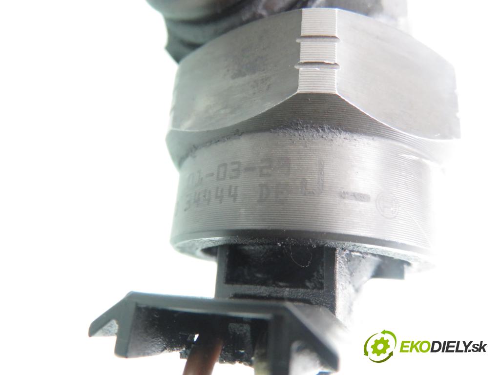 VW PASSAT B5 Variant (3B5) KOMBI 1999 85,00 1.9 TDI - ATJ 1896,00 Vstrekovač 038130073T ; 0414720035 (Vstrekovač paliva)