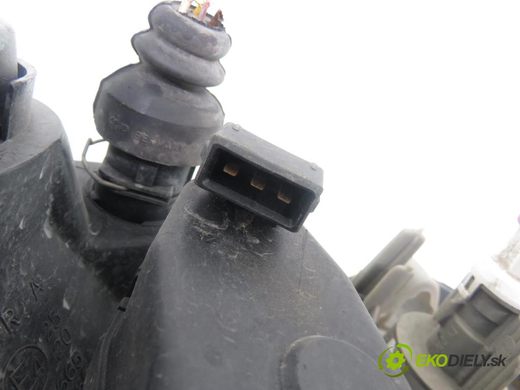 AUDI 80 (8C, B4) SEDAN 1994 66,00 1.9 TDI - 1Z 1896,00 Svetlo PP